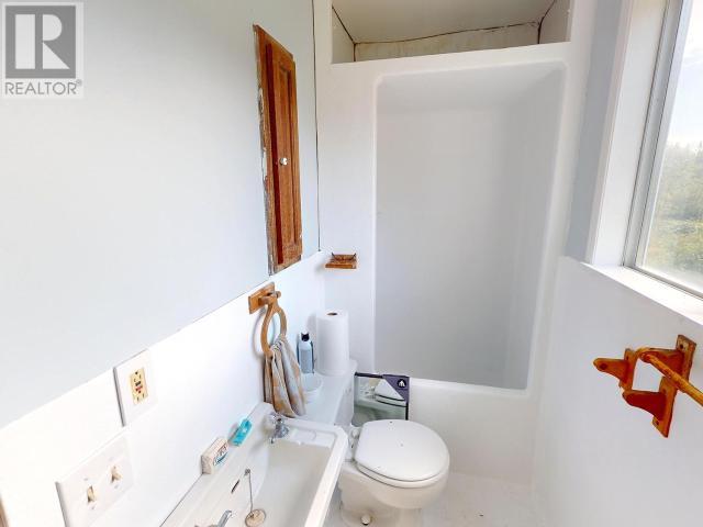 12328 HIGHWAY 101, Powell River