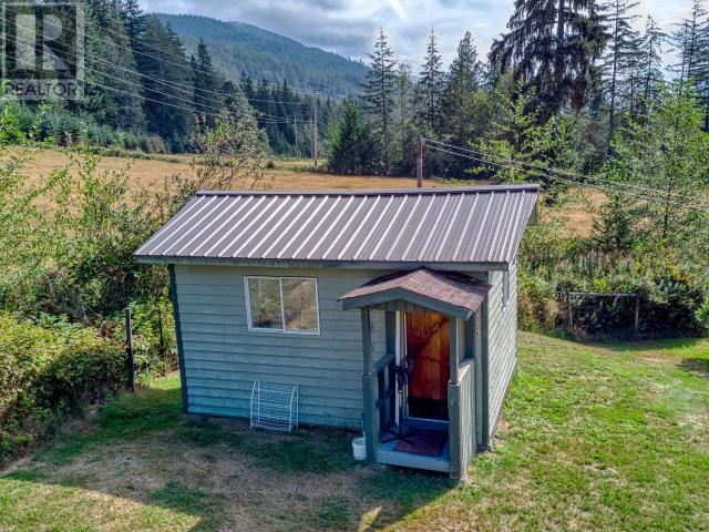12328 HIGHWAY 101, Powell River