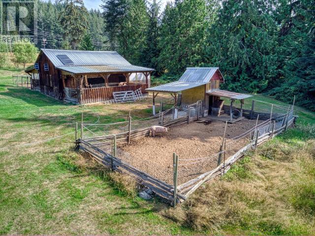 12328 HIGHWAY 101, Powell River