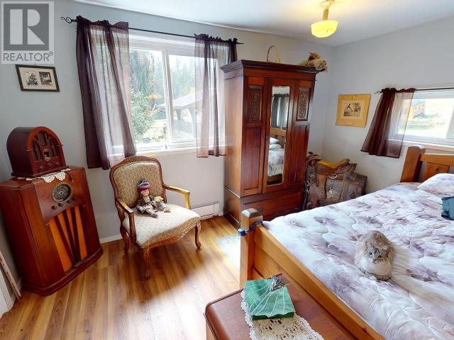 12328 HIGHWAY 101, Powell River
