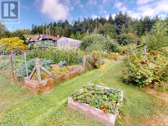 12328 HIGHWAY 101, Powell River