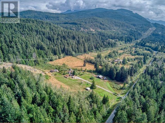 12328 HIGHWAY 101, Powell River