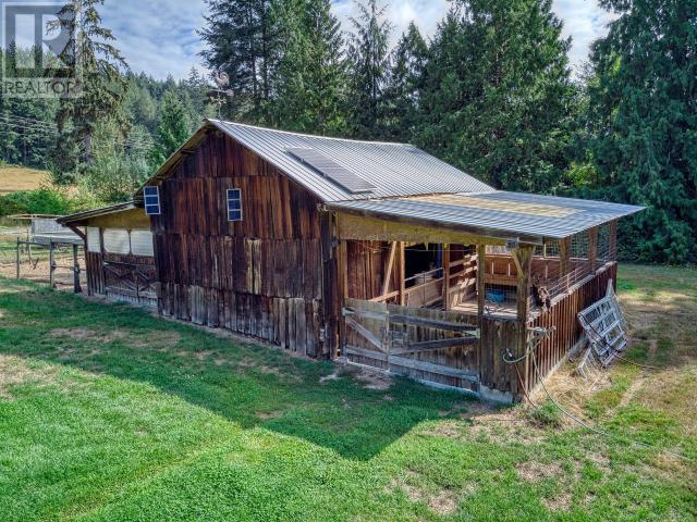 12328 HIGHWAY 101, Powell River