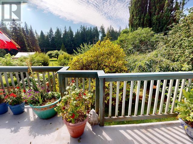 12328 HIGHWAY 101, Powell River