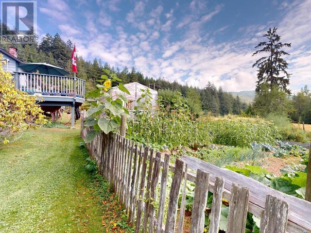 12328 HIGHWAY 101, Powell River