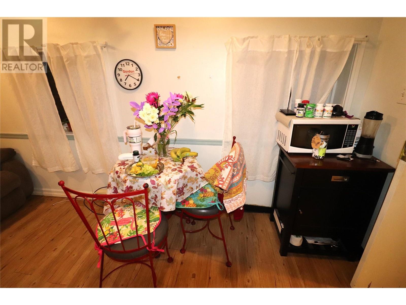 312 8TH Avenue, Castlegar