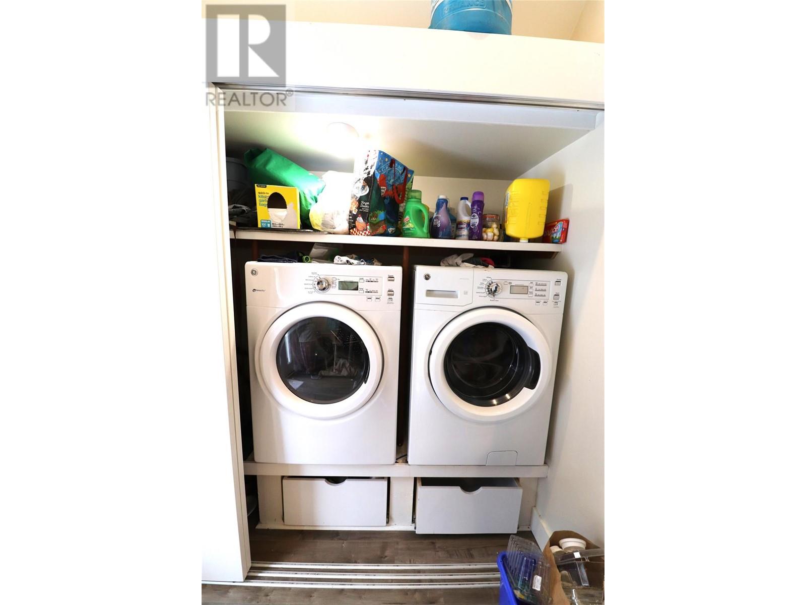 312 8TH Avenue, Castlegar