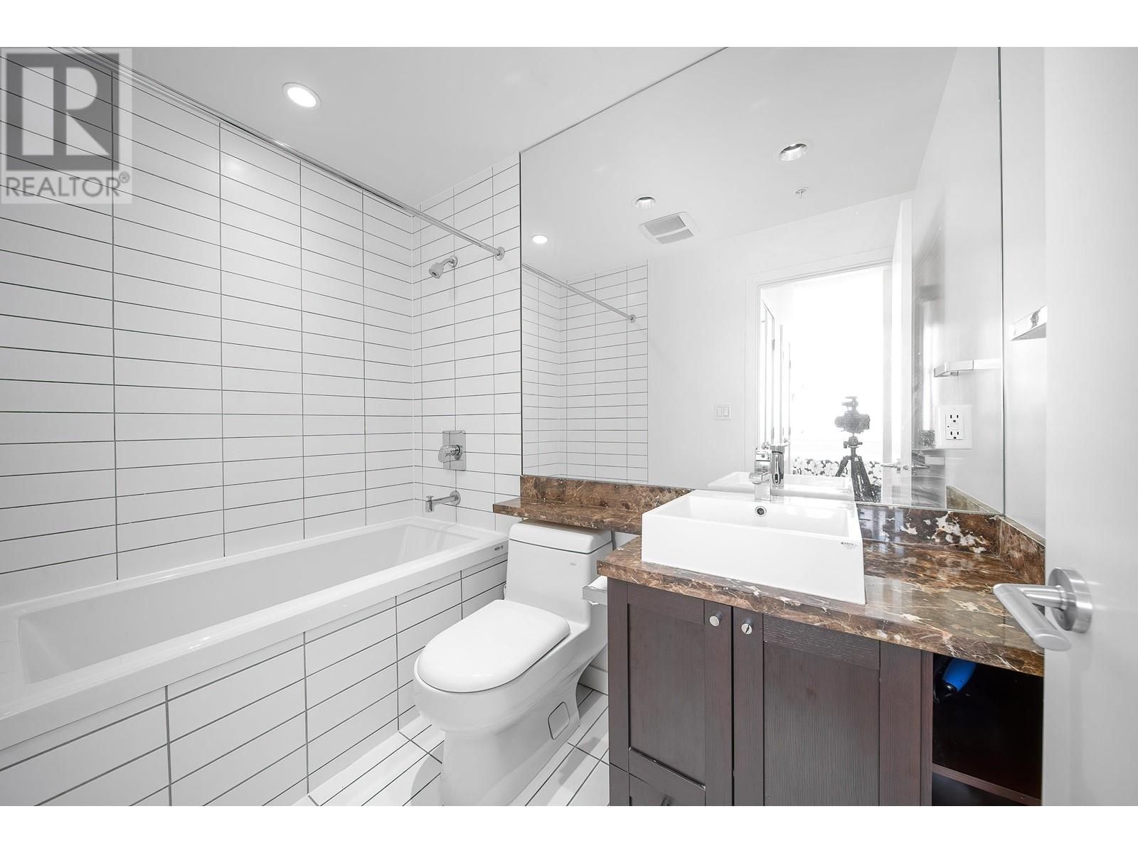 2207 4815 ELDORADO MEWS, Vancouver real estate listing R2998273