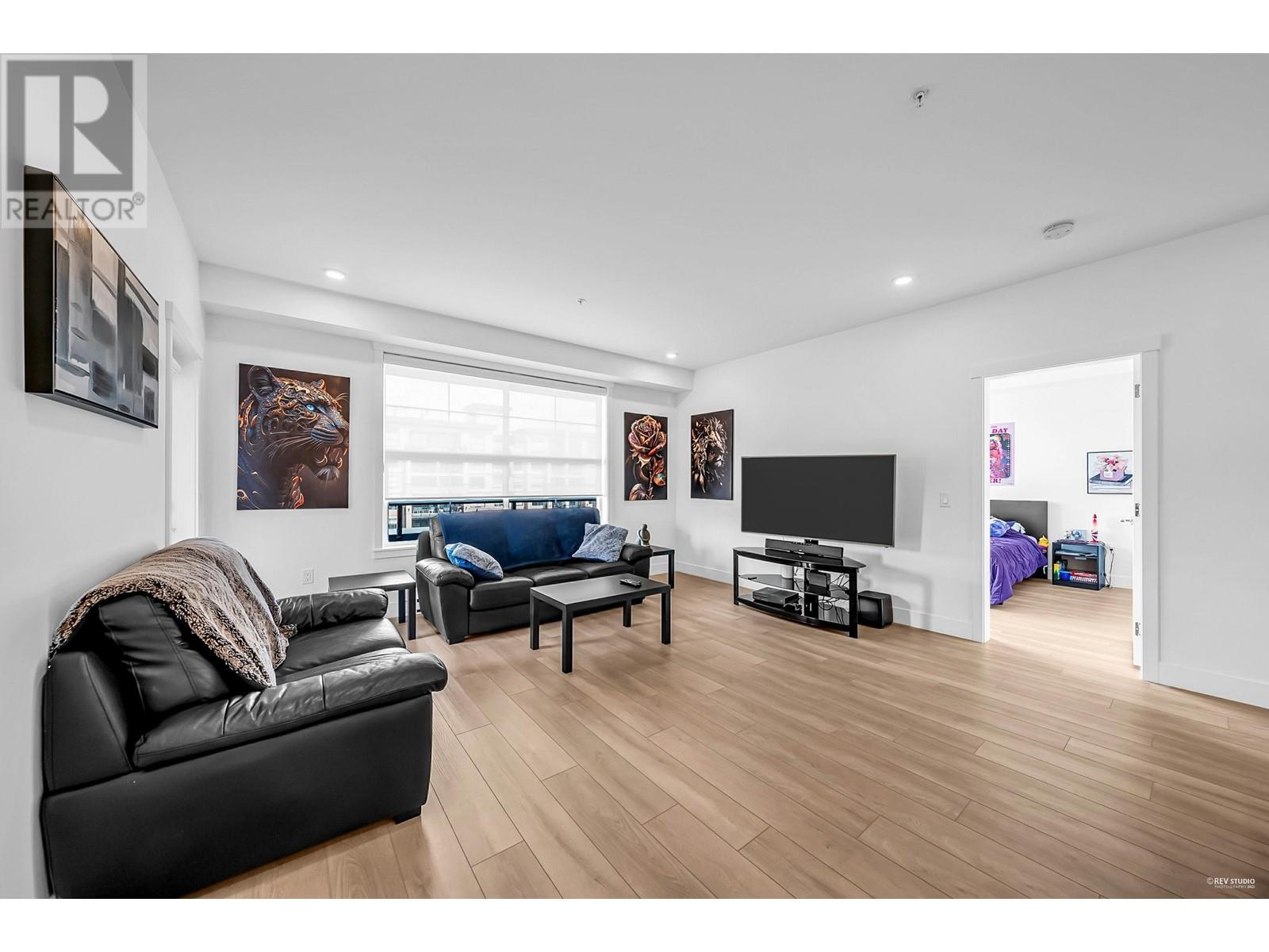 414 22633 SELKIRK AVENUE, Maple Ridge