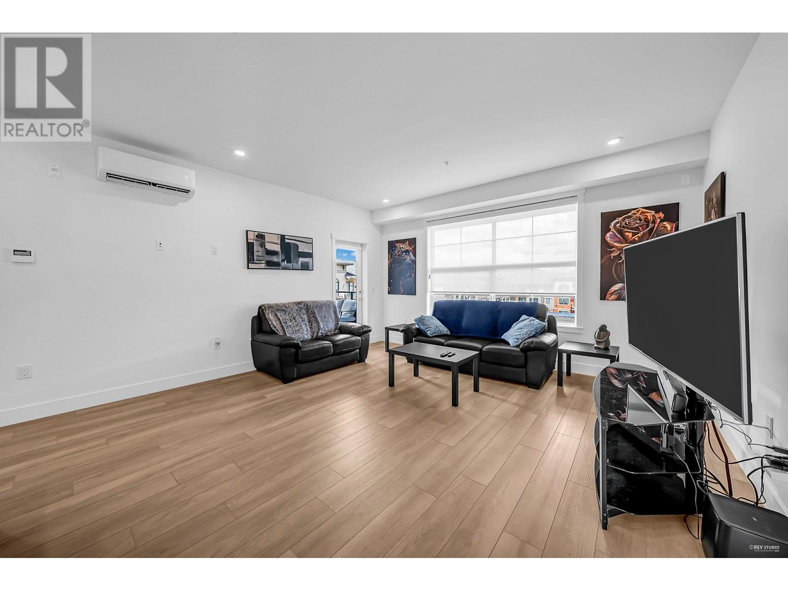 414 22633 SELKIRK AVENUE, Maple Ridge
