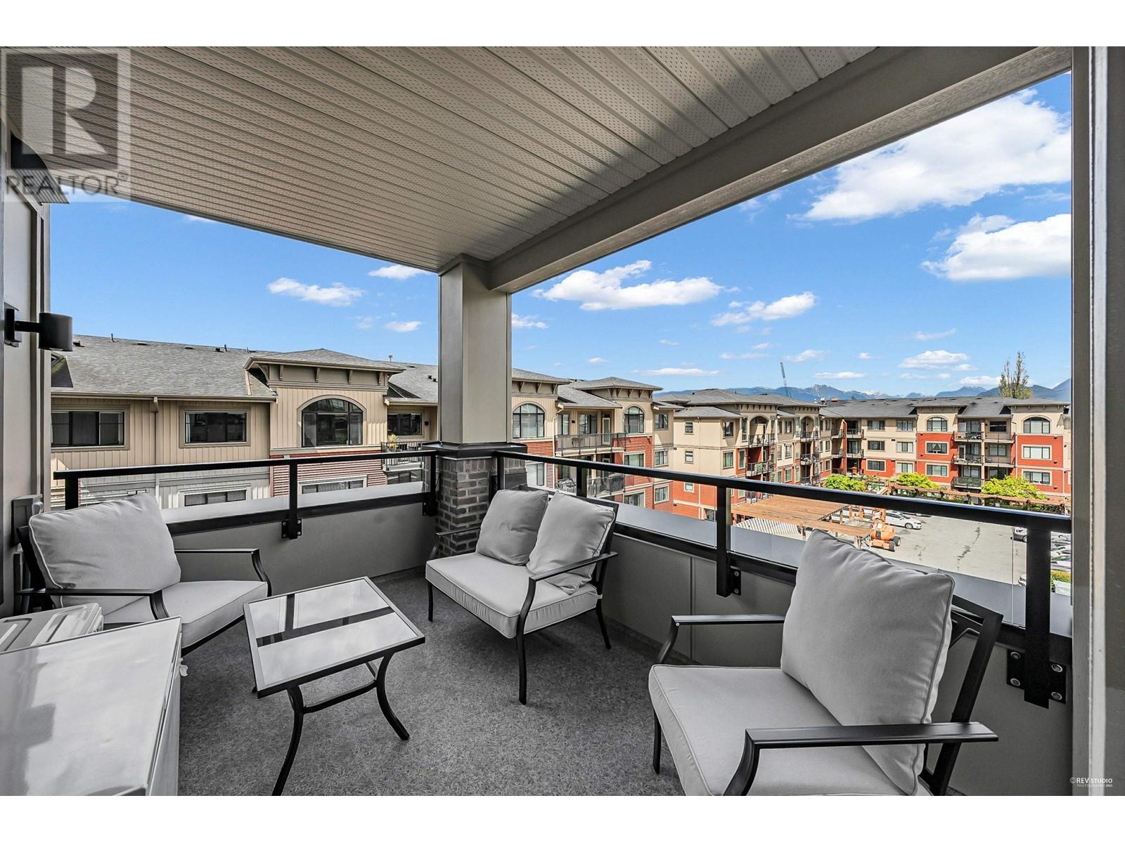 414 22633 SELKIRK AVENUE, Maple Ridge