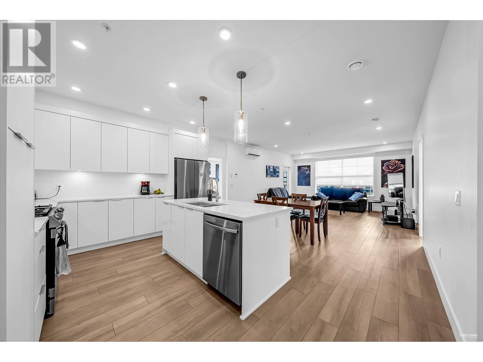 414 22633 SELKIRK AVENUE, Maple Ridge