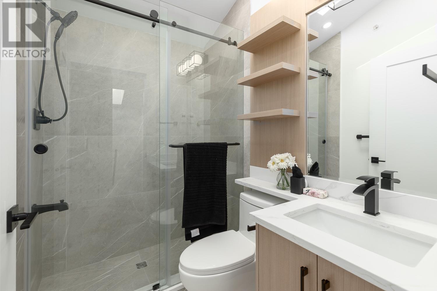 Photo 19 of 1 1166 E 11 Th Avenue, Vancouver BC