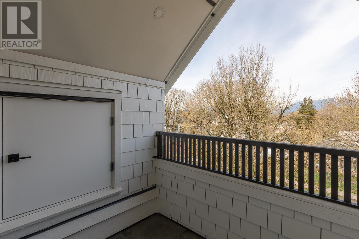 Photo 23 of 1 1166 E 11 Th Avenue, Vancouver BC