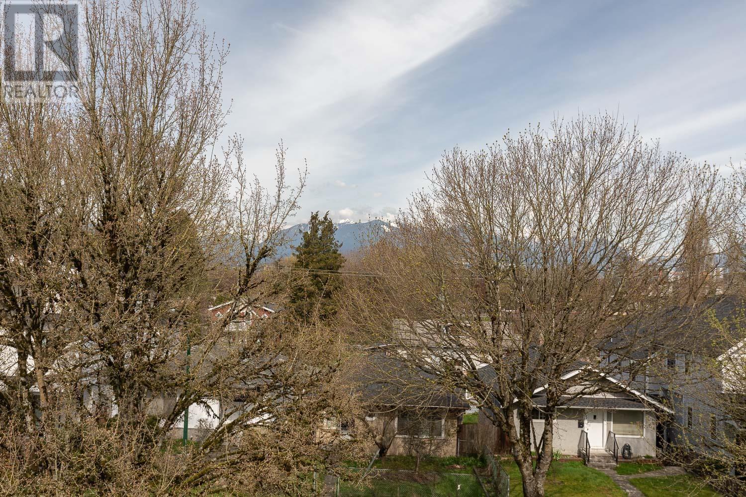 Photo 25 of 1 1166 E 11 Th Avenue, Vancouver BC