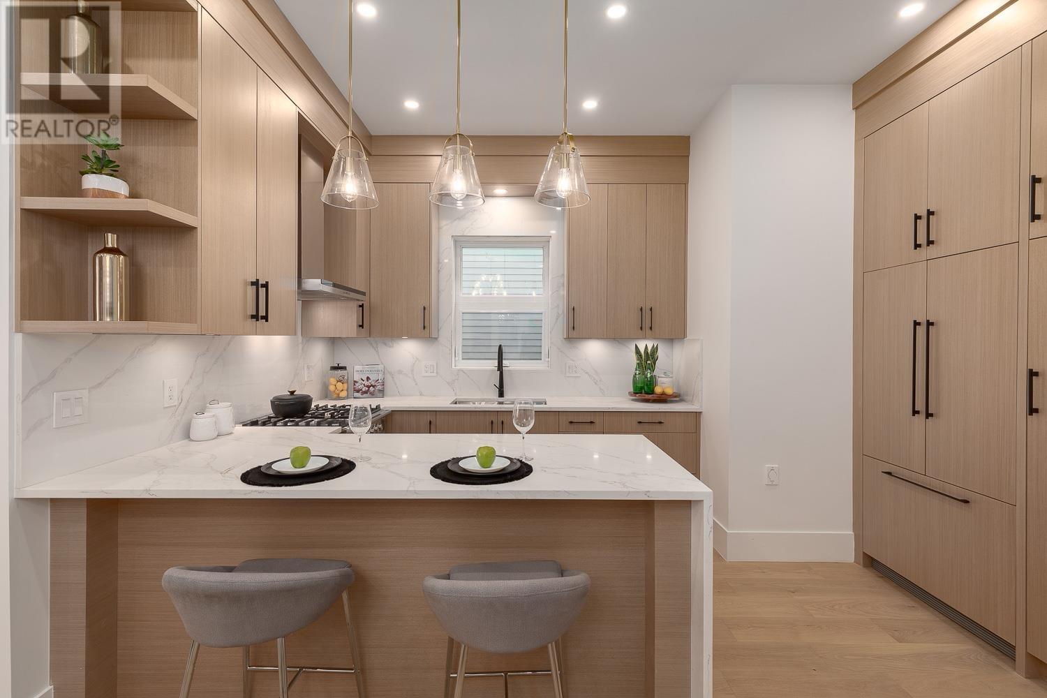 Photo 6 of 1 1166 E 11 Th Avenue, Vancouver BC