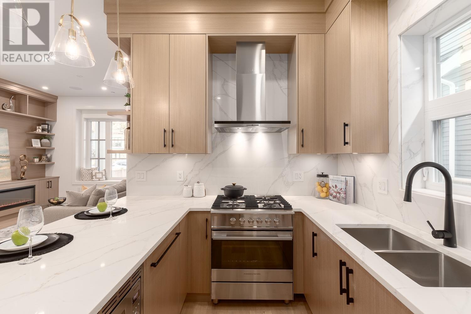 Photo 9 of 1 1166 E 11 Th Avenue, Vancouver BC