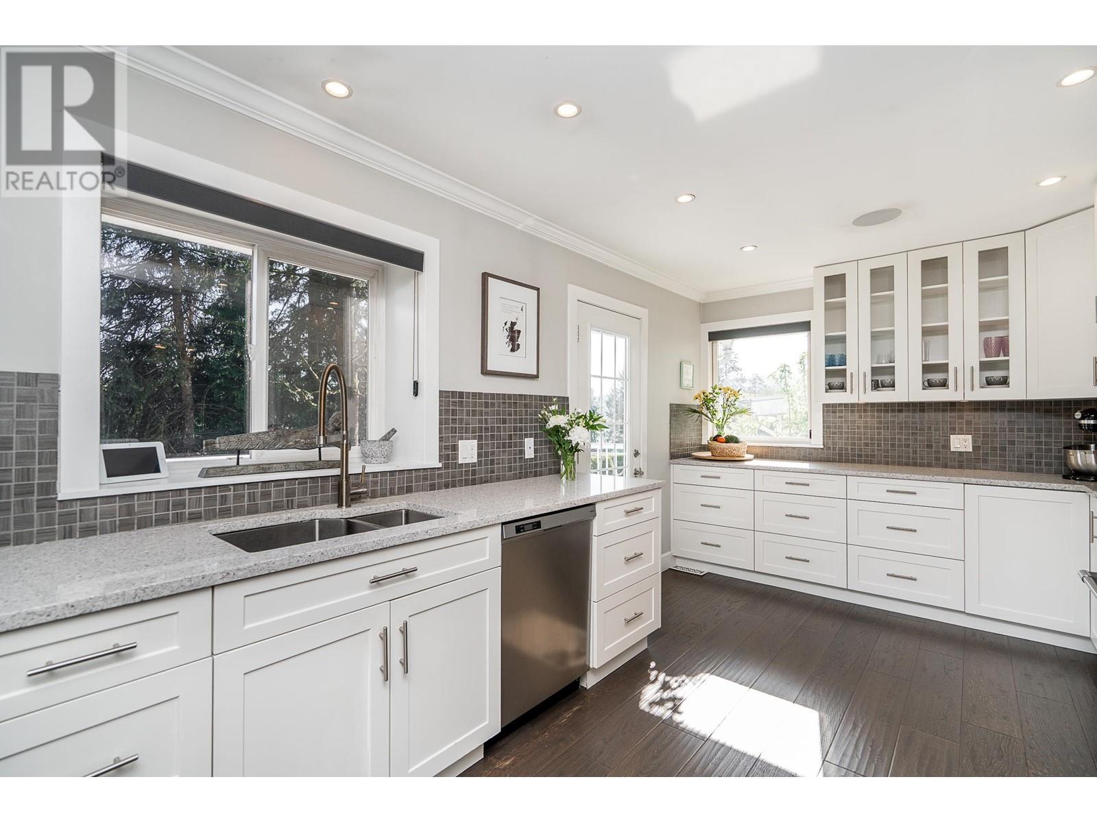 624 IOCO ROAD, Port Moody real estate listing R2998451