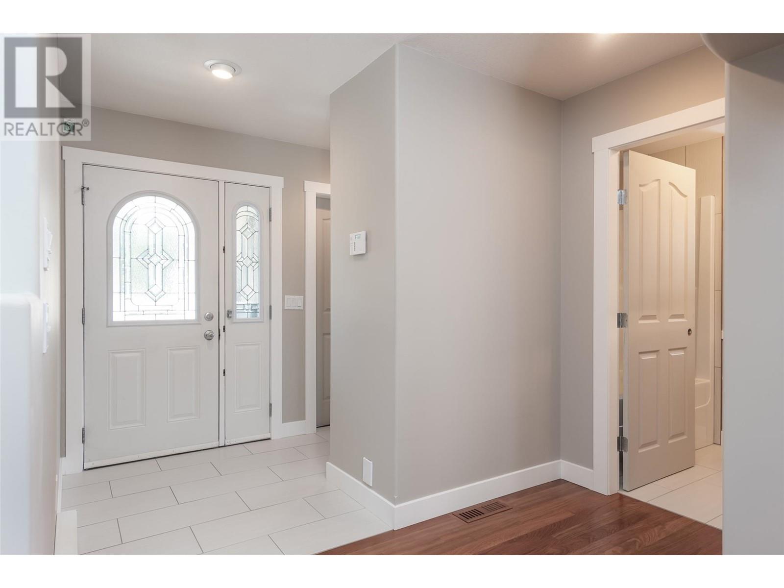  674 Muir Road, Kelowna