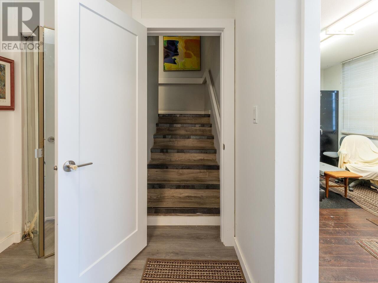 Photo 8 of 9121 Shaughnessy Street, Vancouver BC