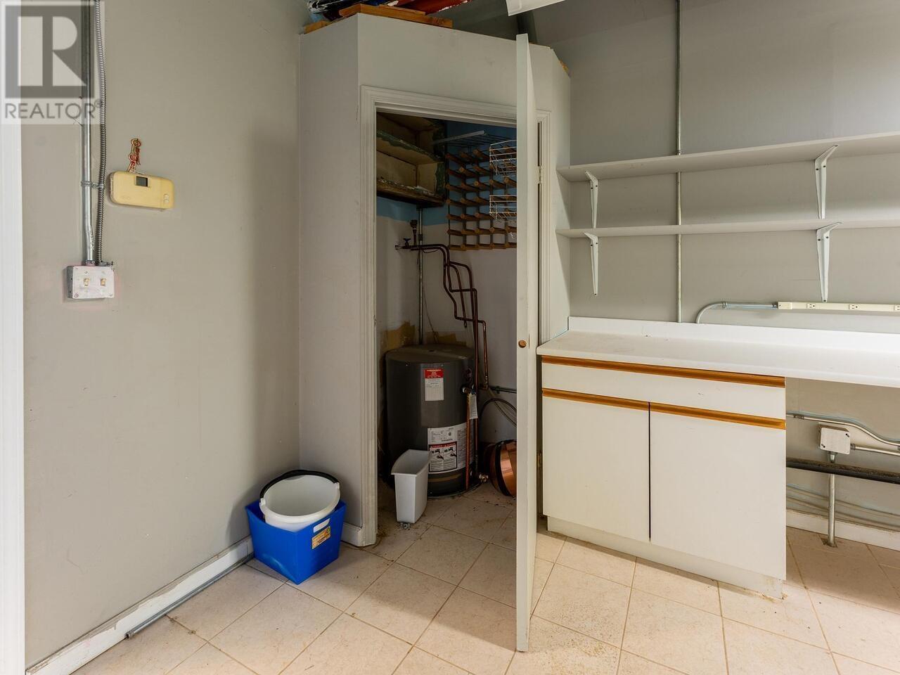 Photo 3 of 9121 Shaughnessy Street, Vancouver BC