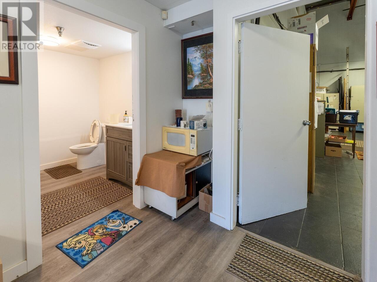 Photo 14 of 9121 Shaughnessy Street, Vancouver BC