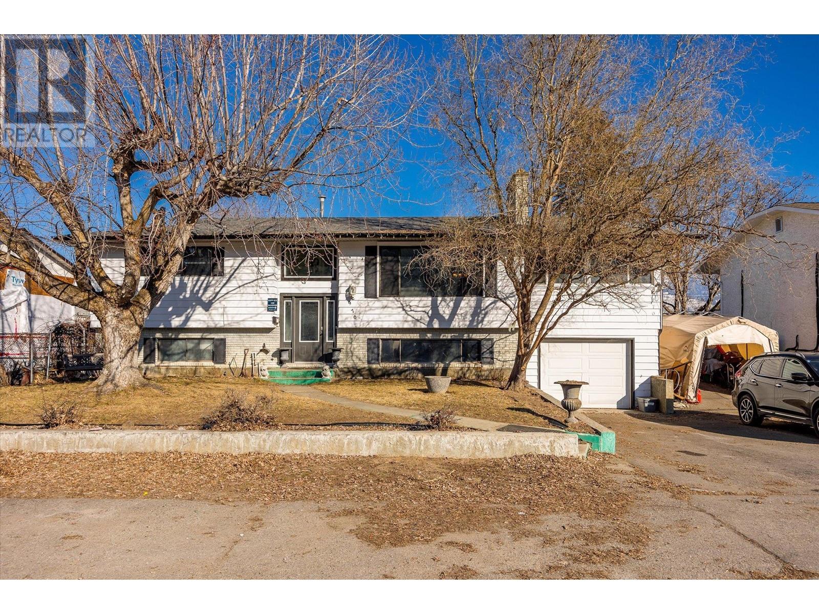 970 Tamarack Drive, Kelowna