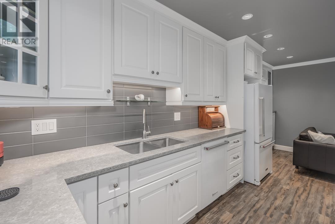 31 12331 PHOENIX DRIVE, Richmond