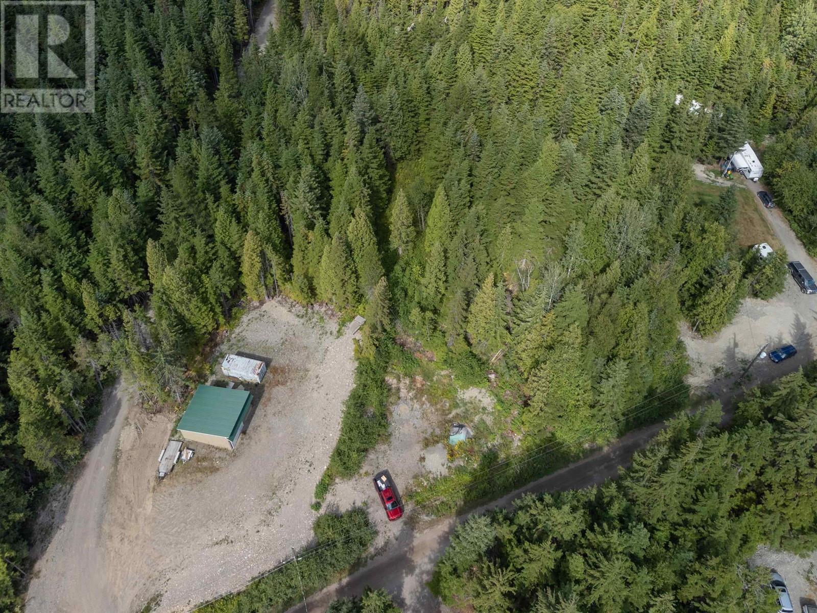 4685 LAKESIDE Drive, Terrace