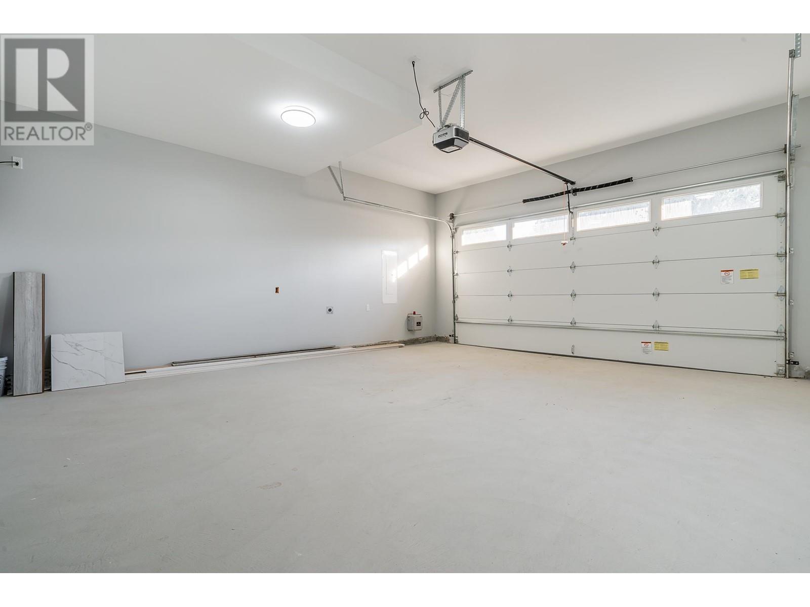 1837 COQUITLAM AVENUE, Port Coquitlam real estate listing R2998505