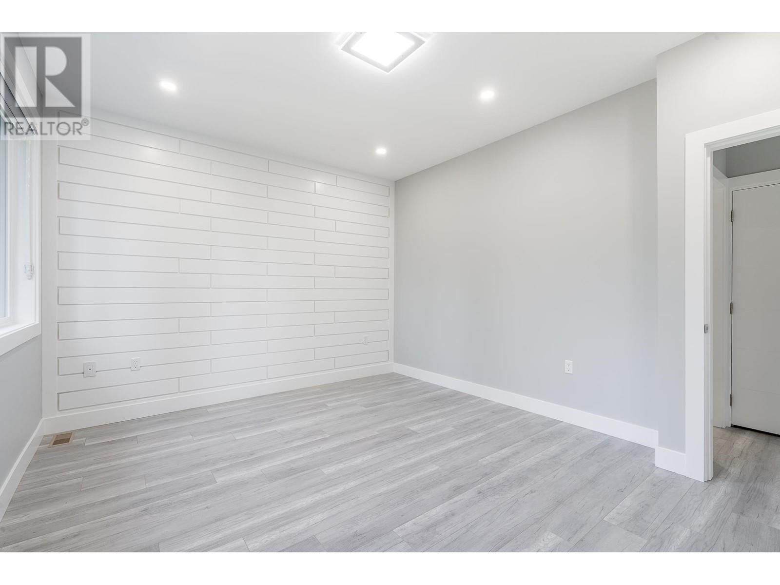 1837 COQUITLAM AVENUE, Port Coquitlam real estate listing R2998505