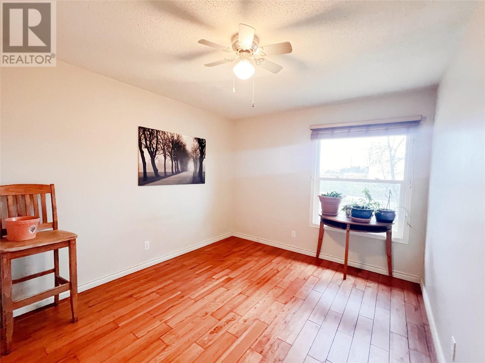  6422 Mack Road, Peachland