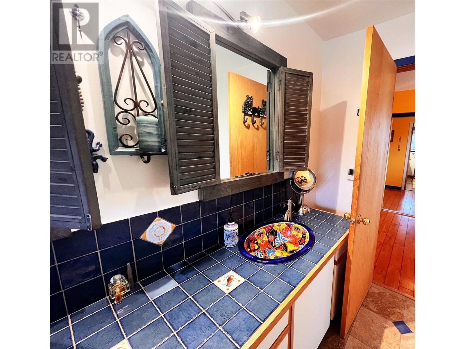  6422 Mack Road, Peachland
