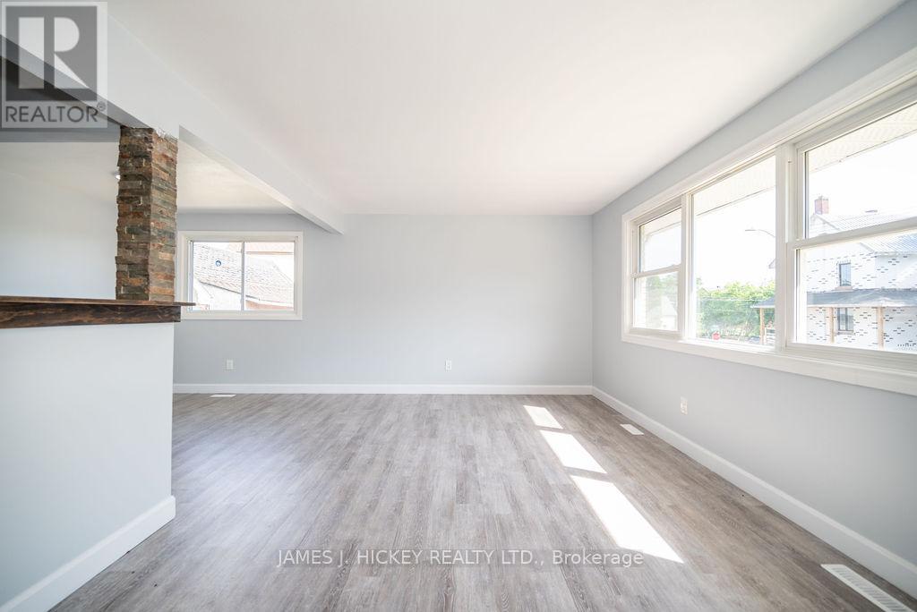 Photo 7 of 140 Cecelia Street, Pembroke ON