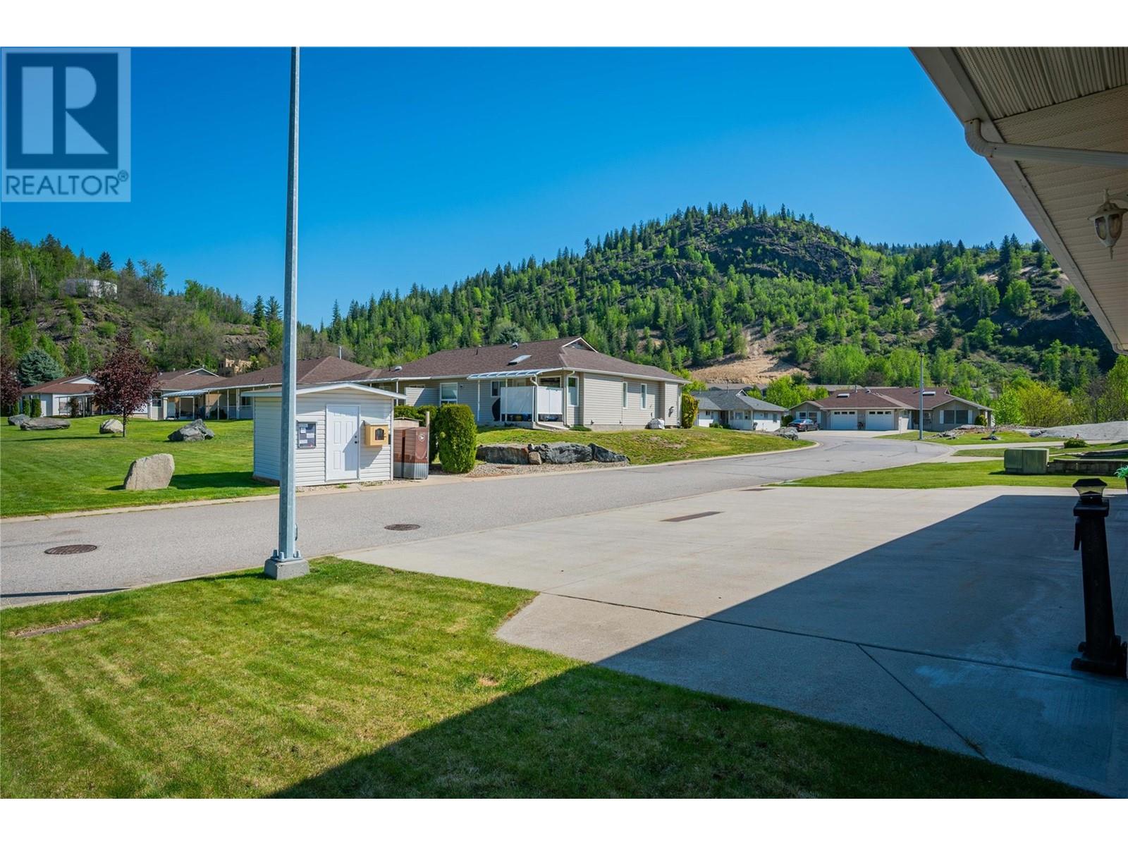 7350 Crema Drive, Trail