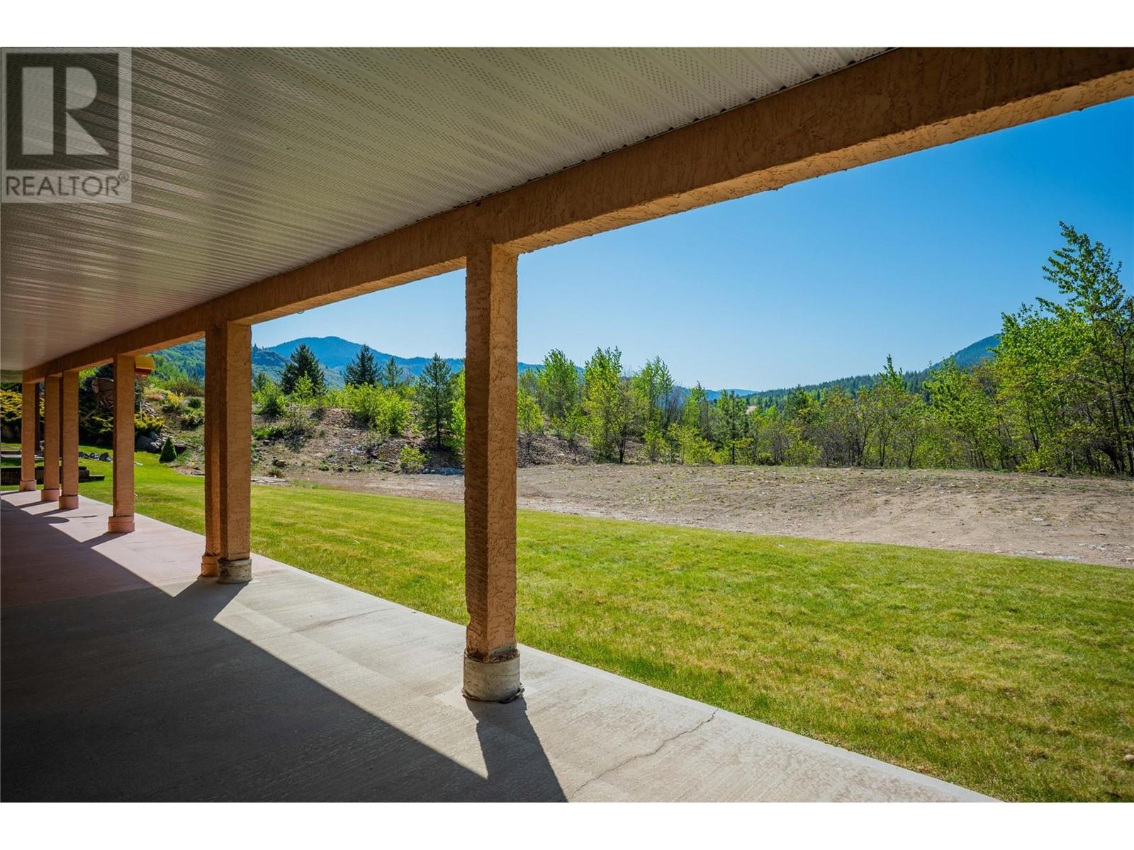 7350 Crema Drive, Trail