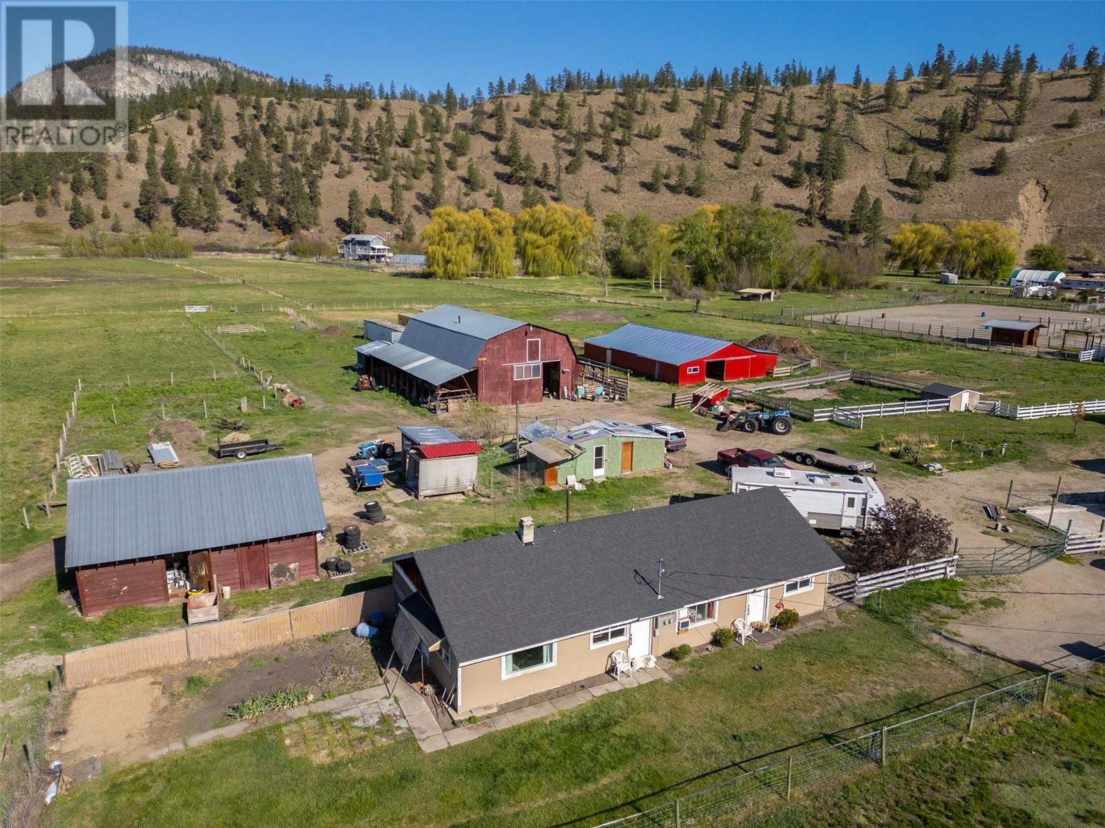  8134 River Road, Oliver