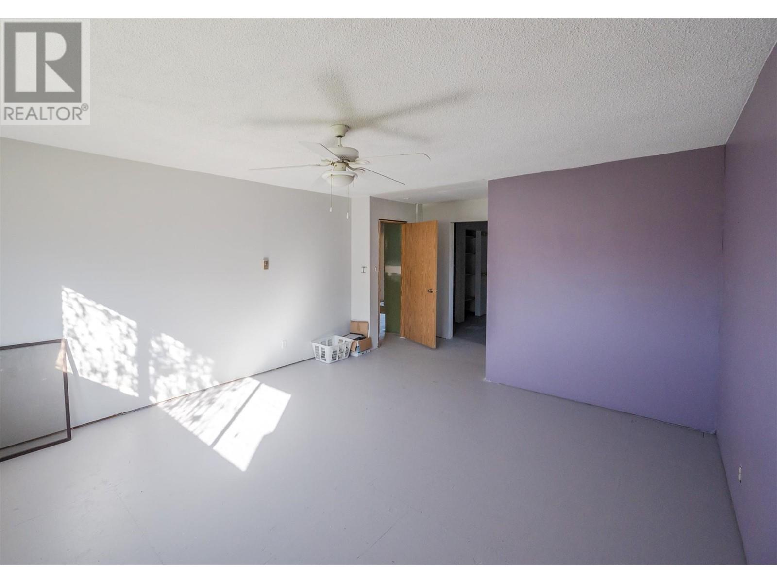  8134 River Road, Oliver