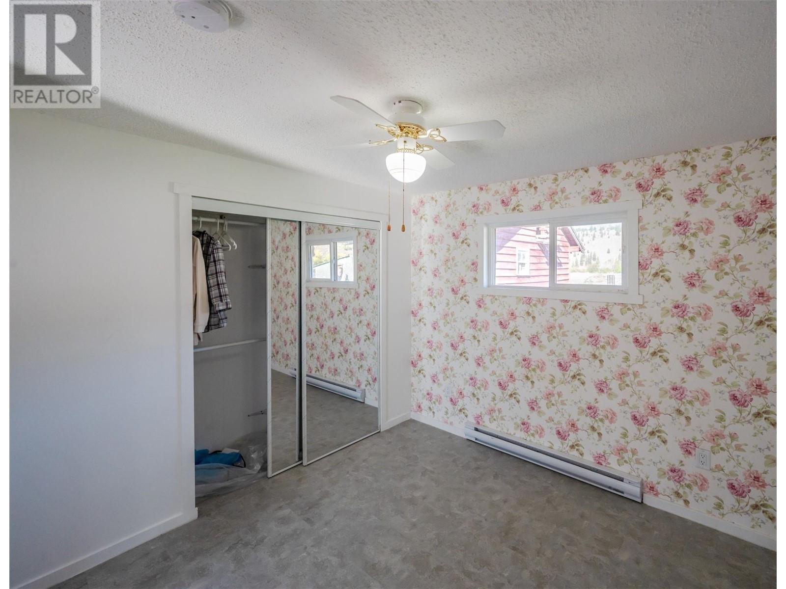  8134 River Road, Oliver