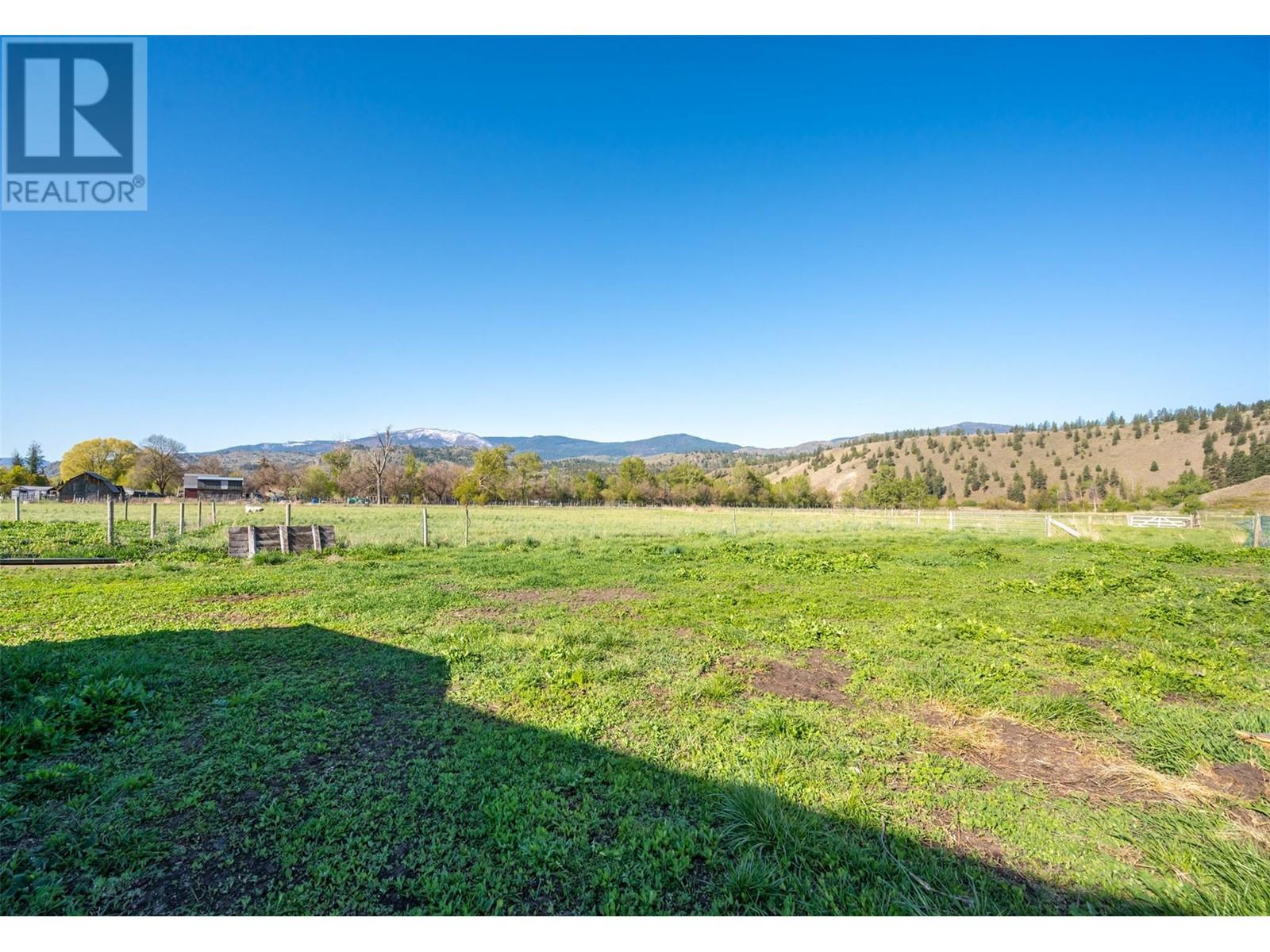  8134 River Road, Oliver