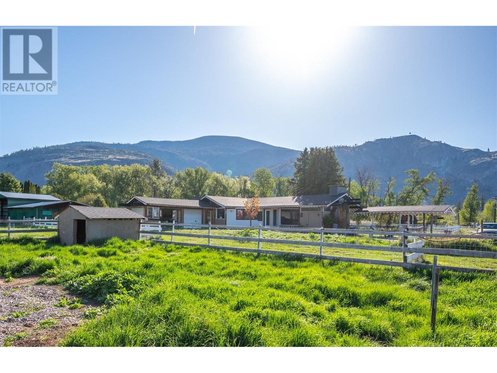 8134 River Road, Oliver