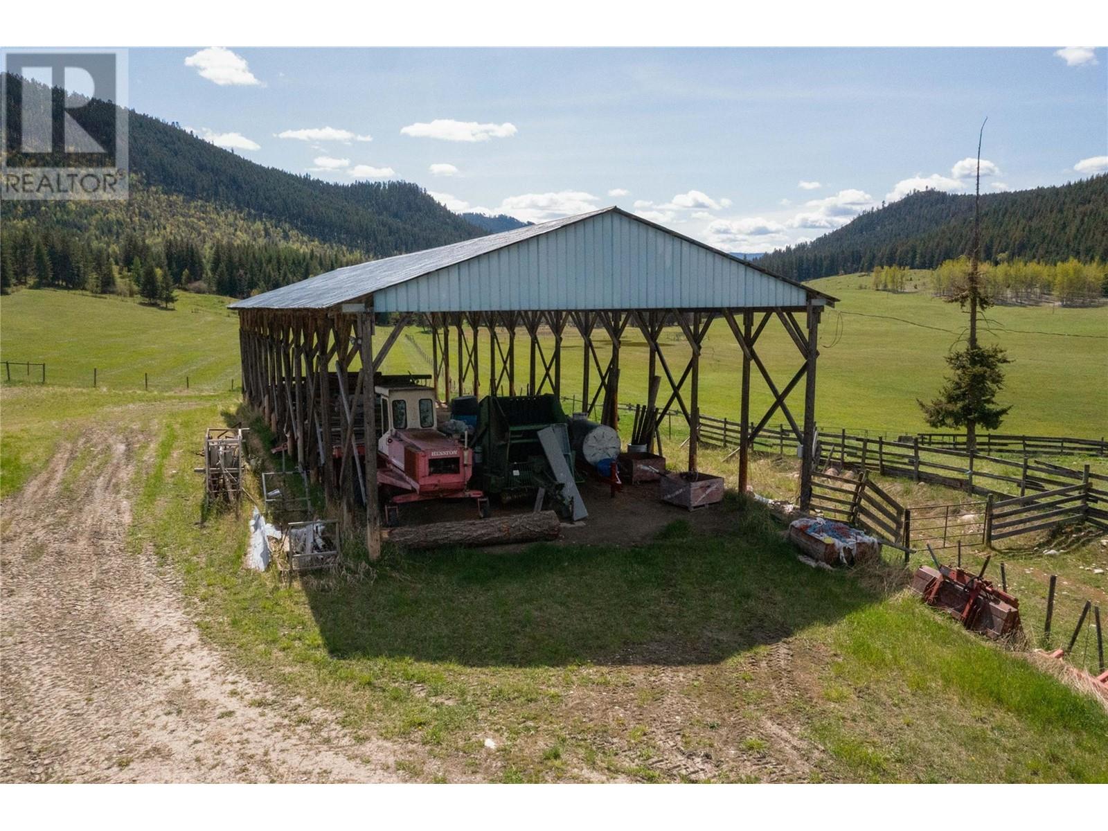  102 Gibson Road, Lumby