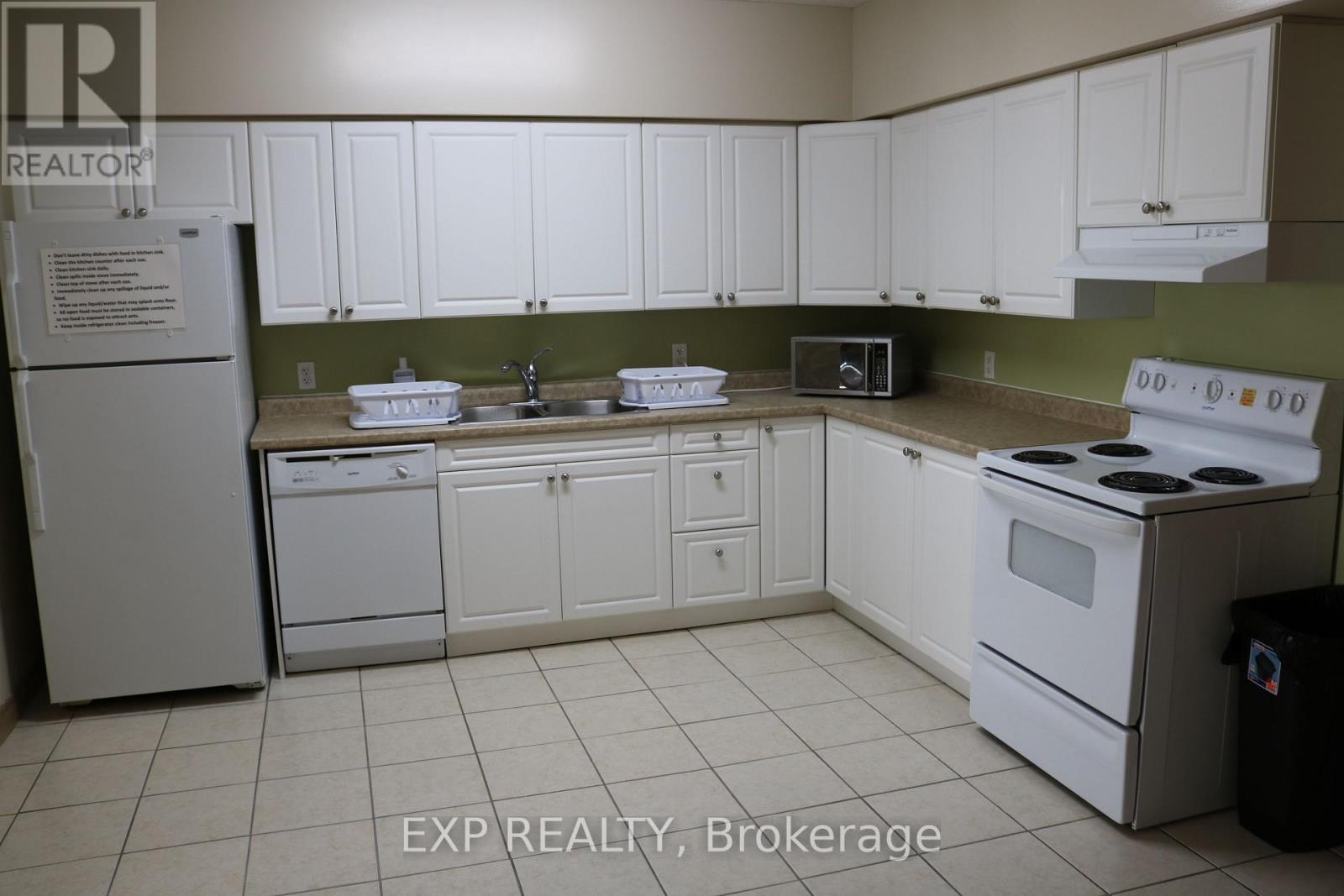 Photo 4 of 203 271 Lester Street, Waterloo ON