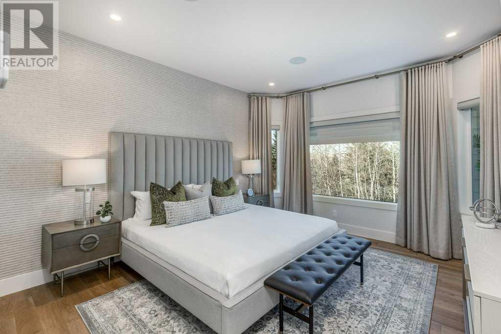 10 Bow Ridge Crescent, Cochrane
