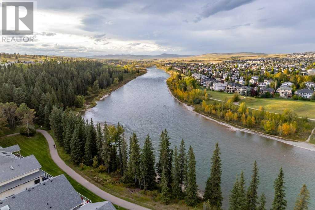 10 Bow Ridge Crescent, Cochrane