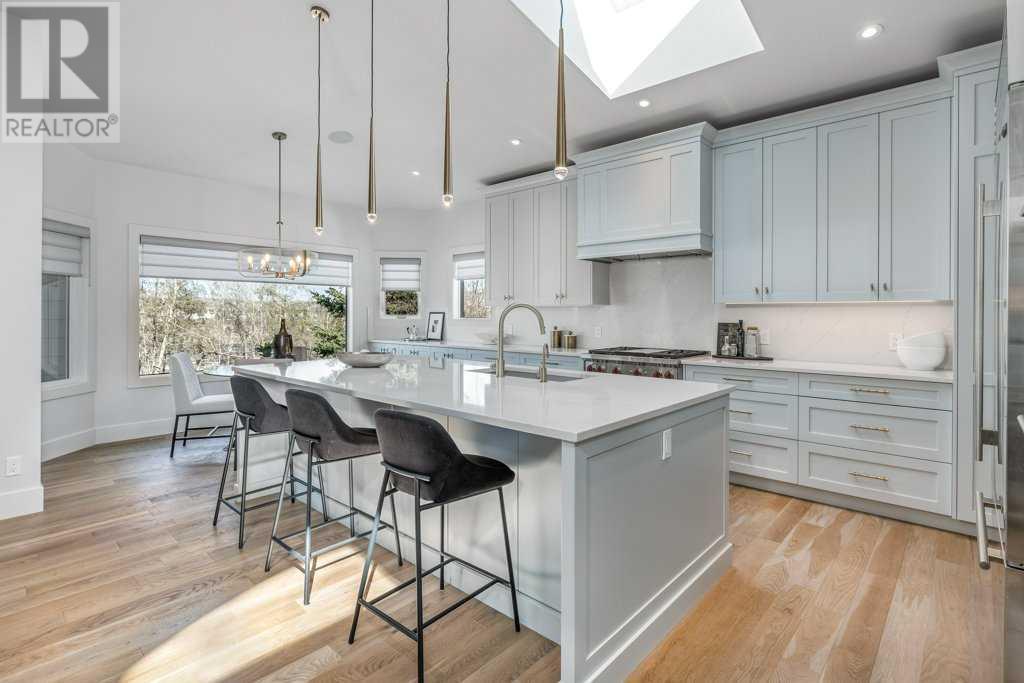 10 Bow Ridge Crescent, Cochrane