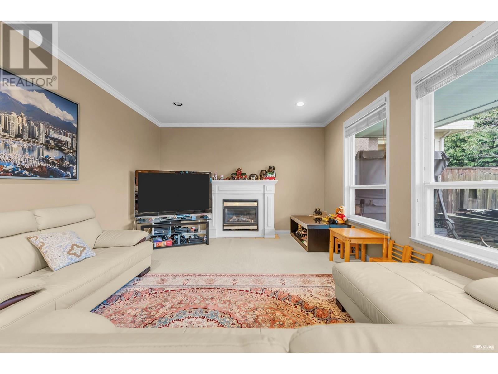 3673 LOCKHART Road, Richmond