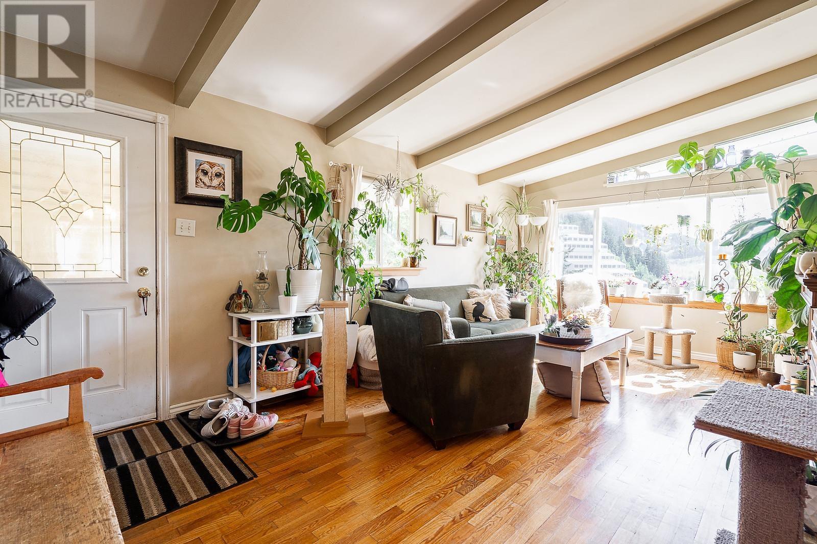 642 LOWER CRESCENT, Squamish real estate listing R2998423