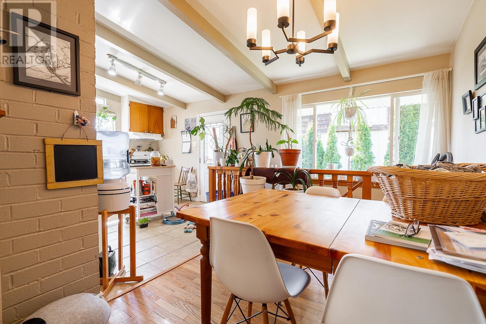 642 LOWER CRESCENT, Squamish real estate listing R2998423