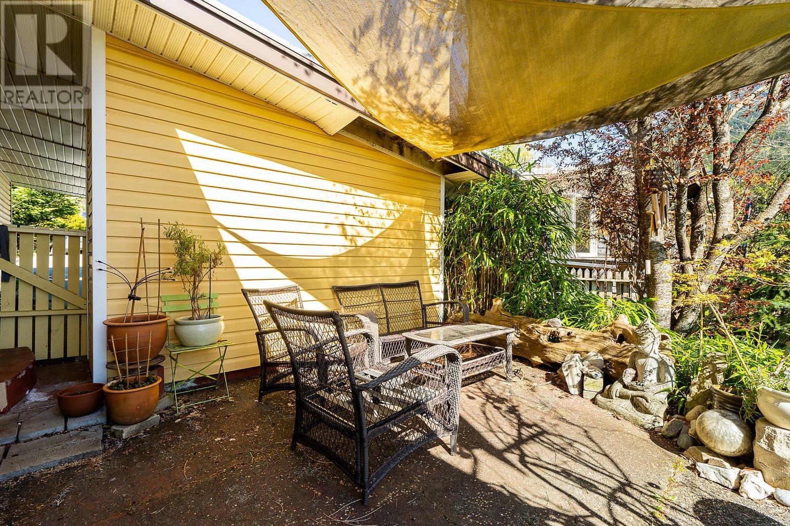 642 LOWER CRESCENT, Squamish real estate listing R2998423